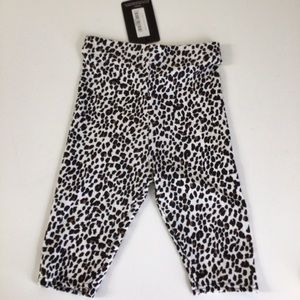 PrettyLittleThing Leopard Rib cycle shorts